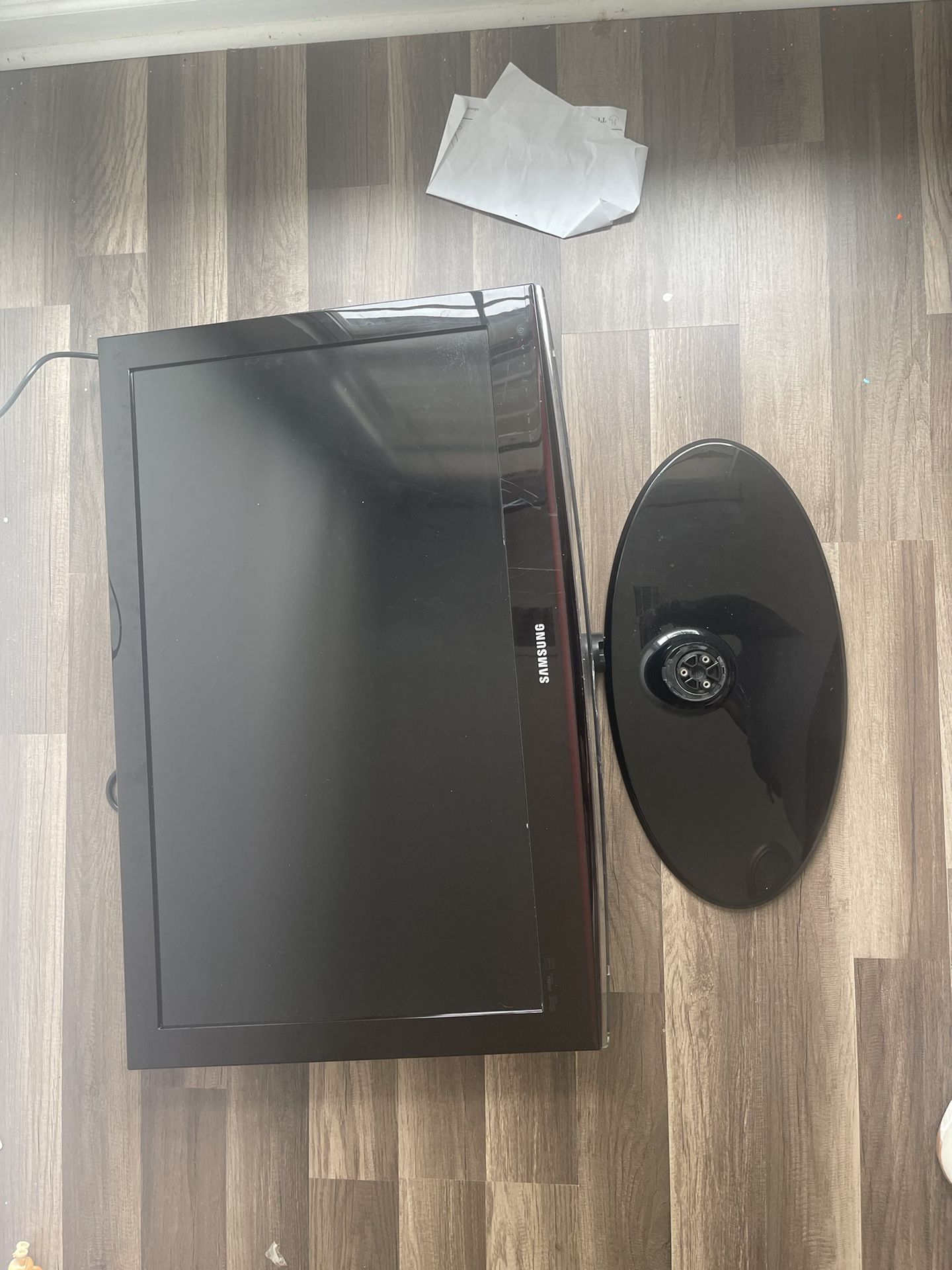 Samsung TV 32”