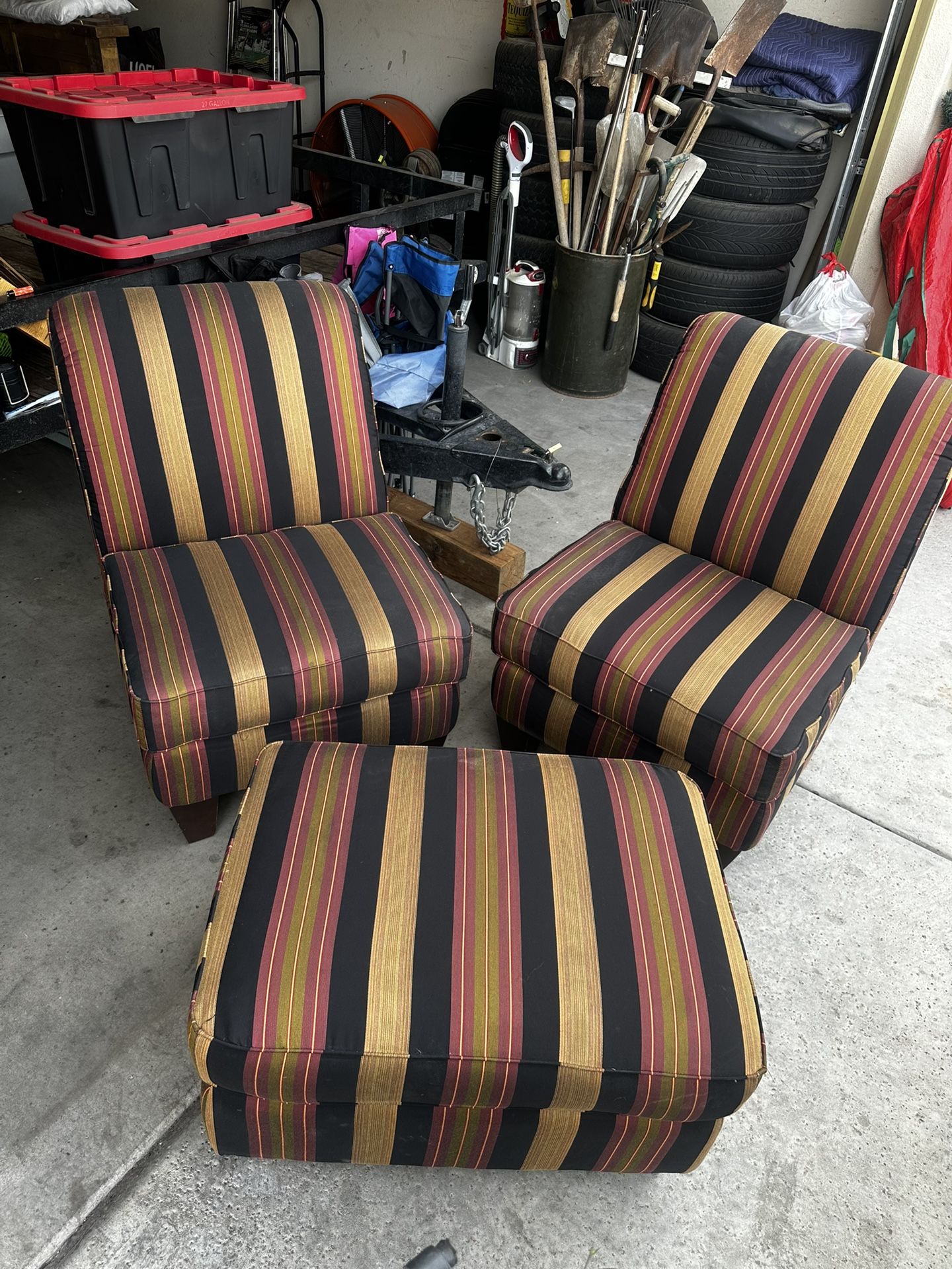 Set Of Chairs With Ottoman