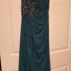 Bridesmaid/prom dress