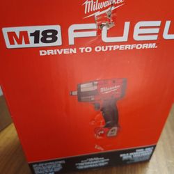 Milwaukee 1/2 In Fuel Mid Torque Impact 650 Lbs