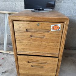 Solid Oak File Cabinet – Compact, Stylish & Built to Last 