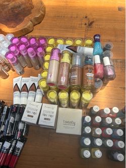 Makeup , nail polish , lot