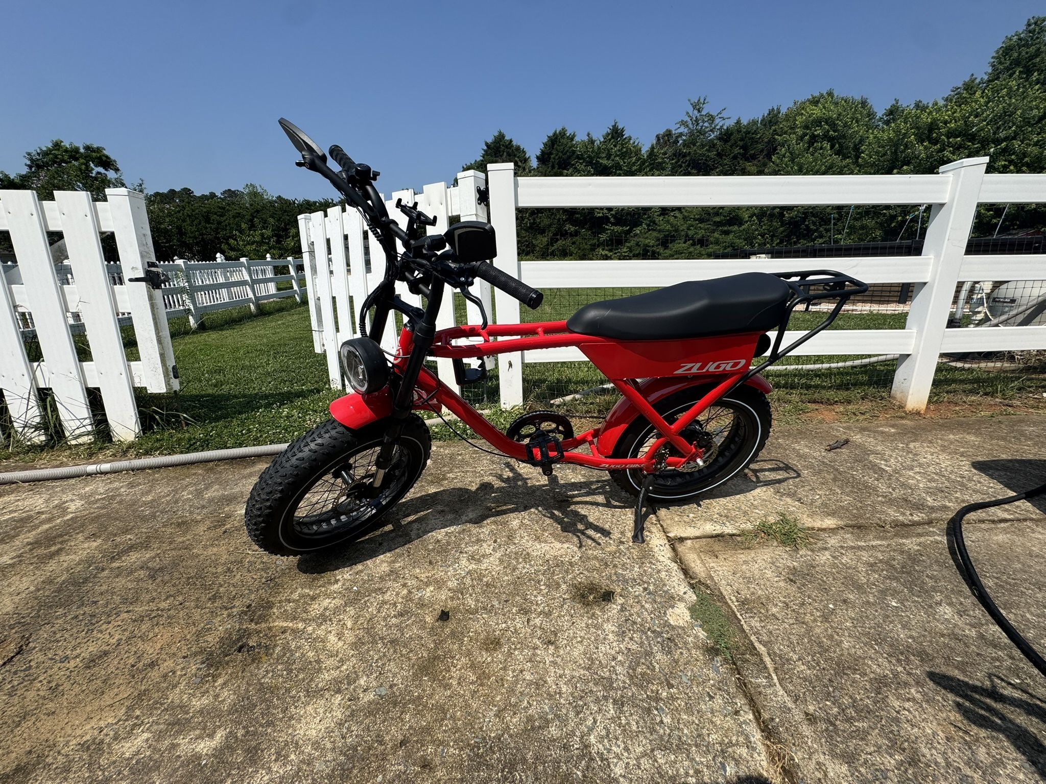 Zugo Electric Step-Over Bike