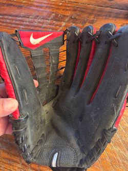 Nike Vapor RHT outfielder glove