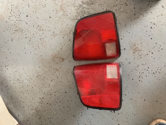 1994 Chevy S-10 Taillight Housing