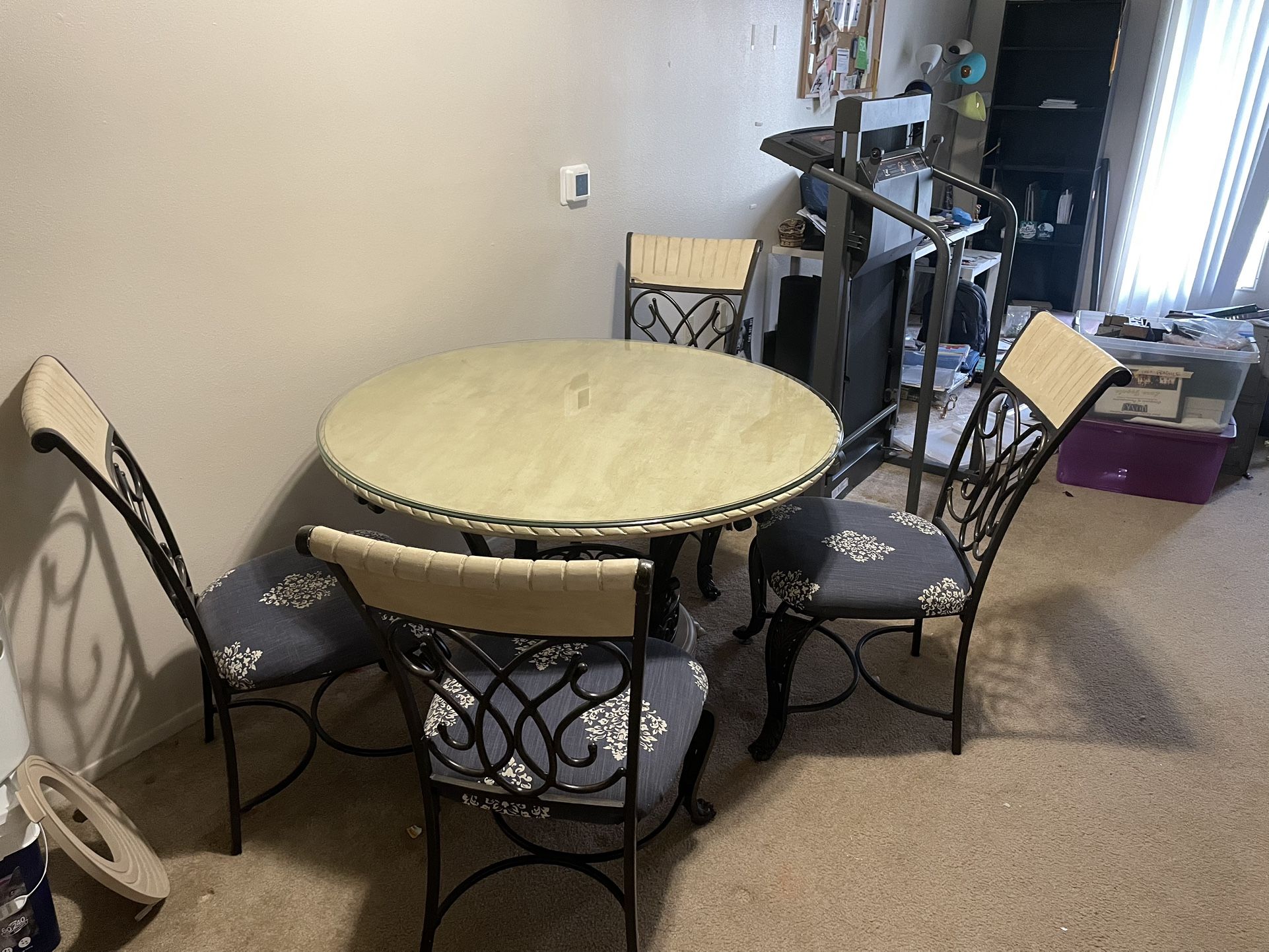 Round Dining Table And 4 Chairs