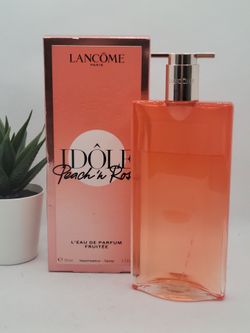 Lancôme
 
Idôle Peach 'N Roses Eau de Parfum

1.7 fl (USED 20-25%)