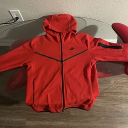 NIKE TECH 
