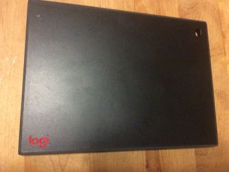 Like New Logi protective shell for iPad 2