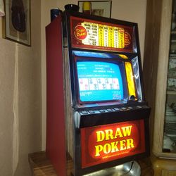 vintage 1983 IGT DRAW POKER machine