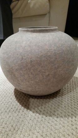 Ceramic vase