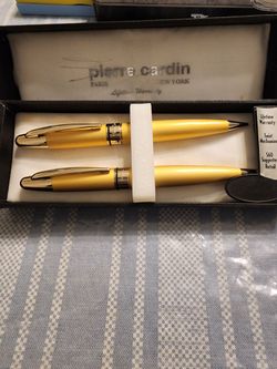 Pierre cardin pen pencil set vintage.