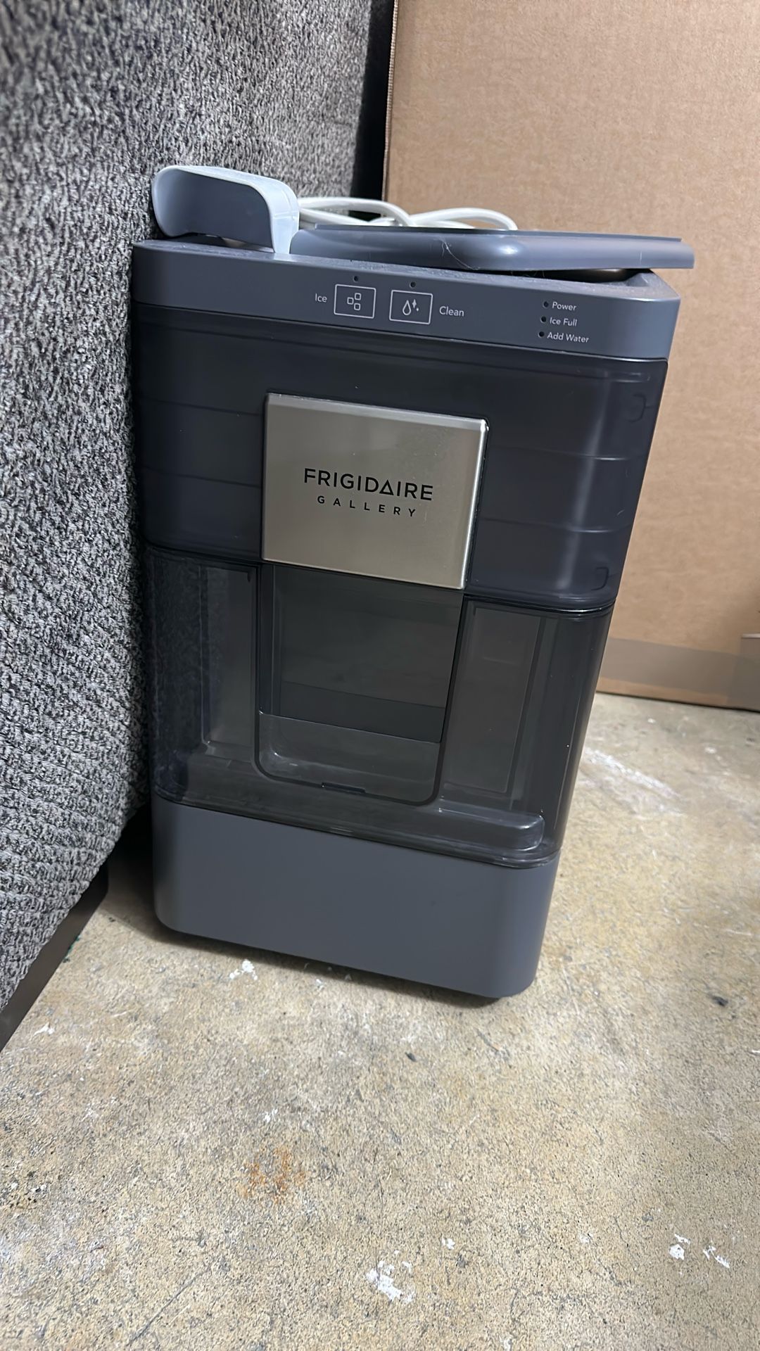Frigidaire Ice Maker 