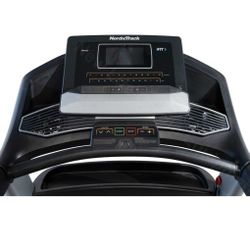 Nordictrack Elite 900 Treadmill Like New Touchscreen 