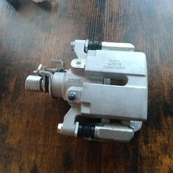 Pontiac Grand Prix drivers side rear brake caliper 2006.
