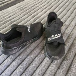 Adidas Women's Size 7 Sneakers 