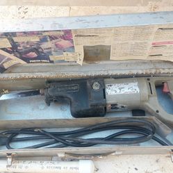 Porter Cable "Tiger" Sawsall With Blades