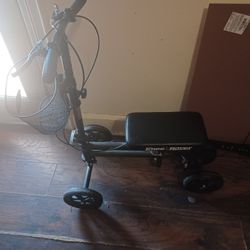 Knee Walker 