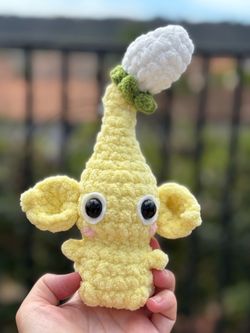 Crochet Yellow Pikmin plushie