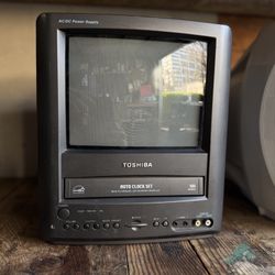 9” Toshiba Crt Tv VHS Player *read Description*