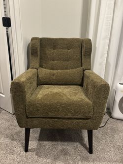 OLIVE ARM CHAIR