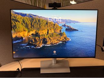 Dell UltraSharp 32" 4K USB-C Hub Monitor (U3223QE) - Mint Condition!