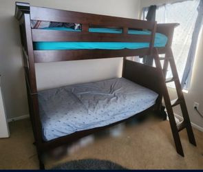 Twin bunk  beds