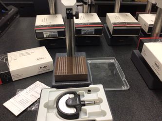 Mahr Indicators and stands