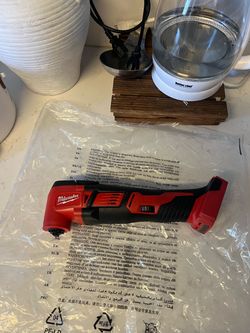 Milwaukee m18 multitool tool only Firme precio no bateria $70 firme precio