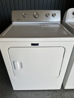 Maytag Electric Dryer (1 Month Warranty)