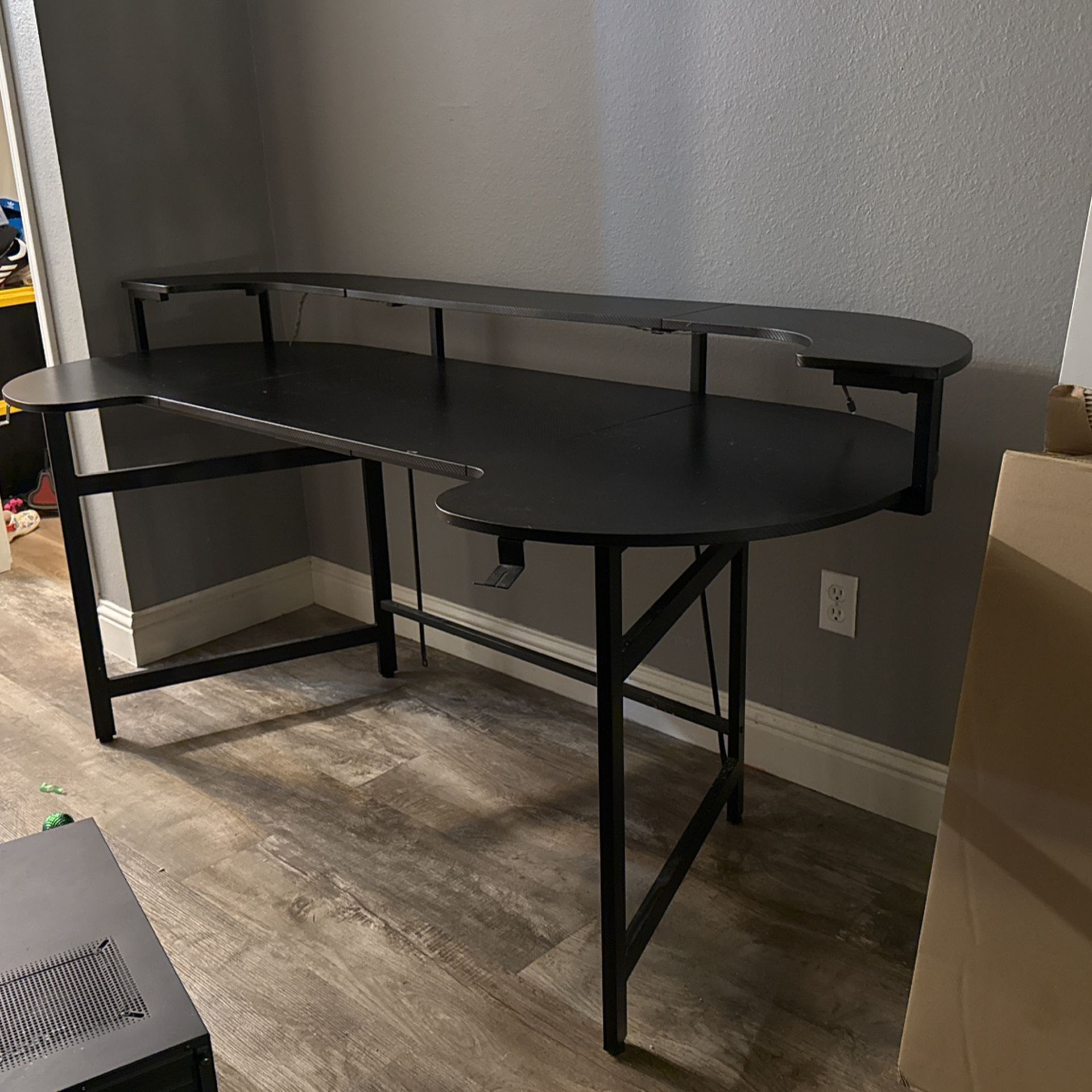 Gaming Desk