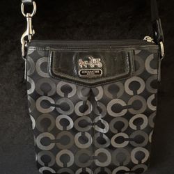 Black Vintage Coach Swingpack