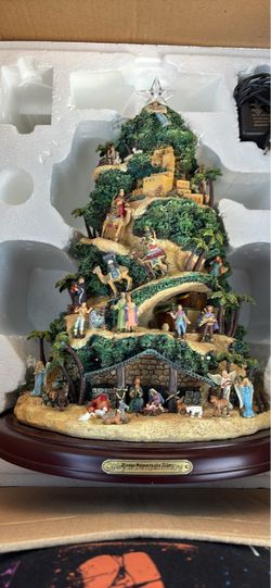 Nativity Scene Christmas Tree Sculpture