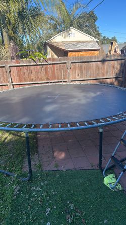 14 feet trampoline
