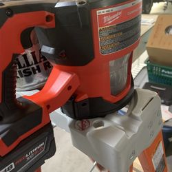 Milwaukee M18 Cordless Vacuum
