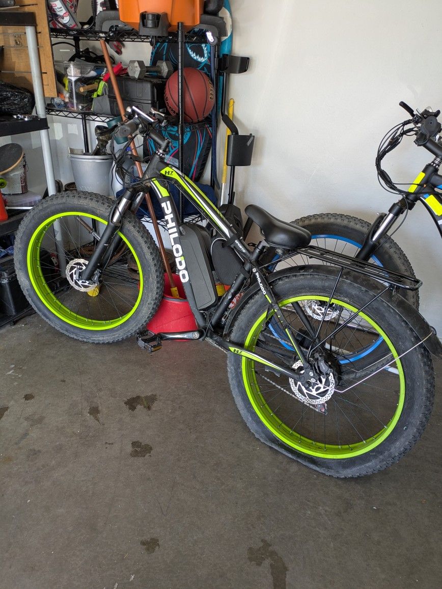 Philodo Bike 26" Selling As Is, No Trades Peddle Assist Works, Throttle Disconnected, Throttle May Not Work