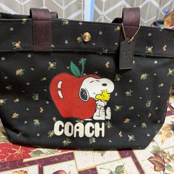 Coach  Peanuts Snoopy Cloth Tote With Tags 