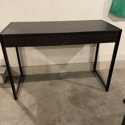 Wooden Desk (Comes With Two Lamps)