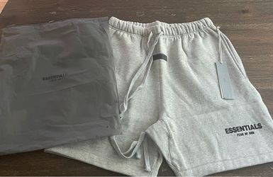 Essentials Fear of God Shorts (M)
