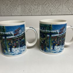Starbucks 2000 Barista Pike Place Market Christmas Mugs