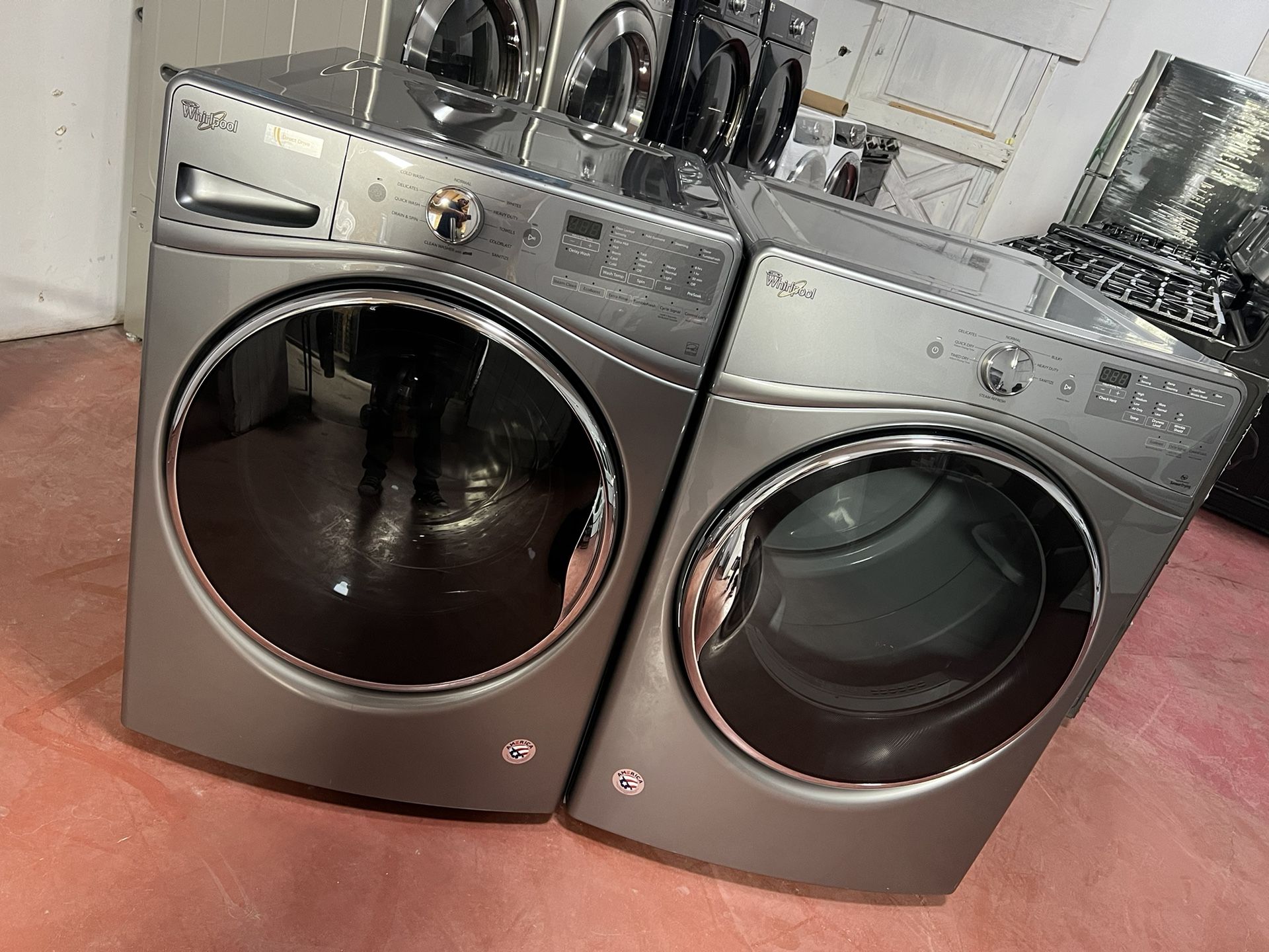 whirlpool washing machine set gas dryer in perfect condition working at 💯 washing machine capacity 4.5 dryer 7.4 delivered to your home and installed
