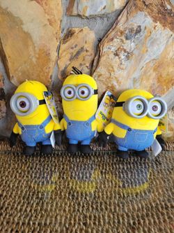 3 Minions Available - Despicable Me Plush
