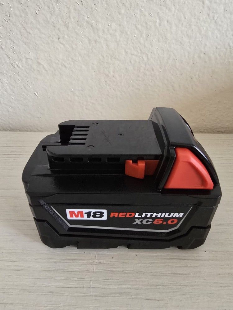 Milwaukee
M18 18-Volt 5.0 Ah Lithium-Ion XC Extended Capacity Battery Pack