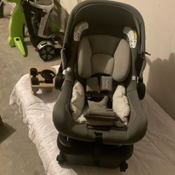 NUNA BABY CAR SEAT