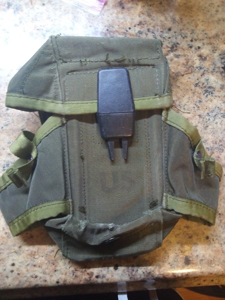 Vintage Military Us Ammo Clip Pouch 