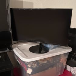 Samsung Gaming Monitor. Used twice. Please get this out my hands!! $250 lowest ill go is $150