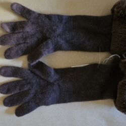 New cashmere gloves with rabbit fur trim made in France