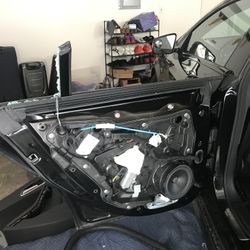 Auto Glass 