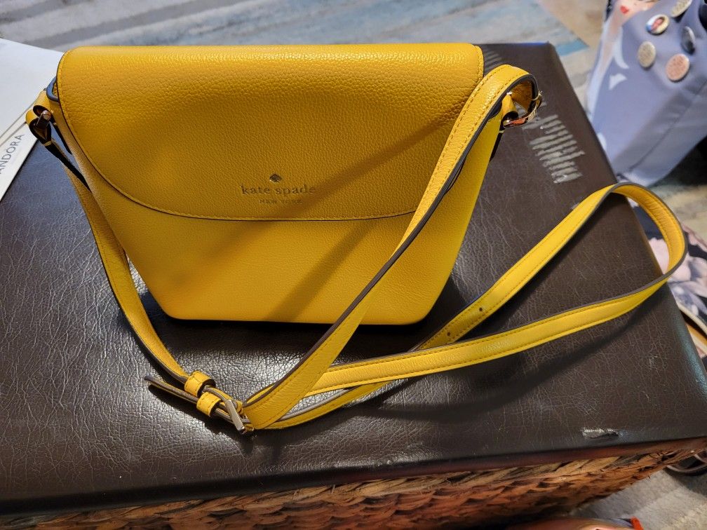 Womens Kate Spade Cross Body Bag