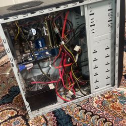 Old Pc Good For Parts Trade For Key Bored Or Mouse Or The Listed Amount If Money